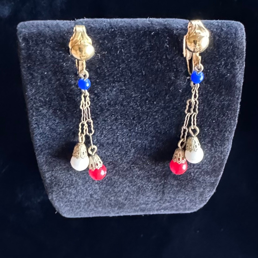 Vintage Style Red White Blue Triple Chain Dangle Clip On Earrings 2" Patriotic